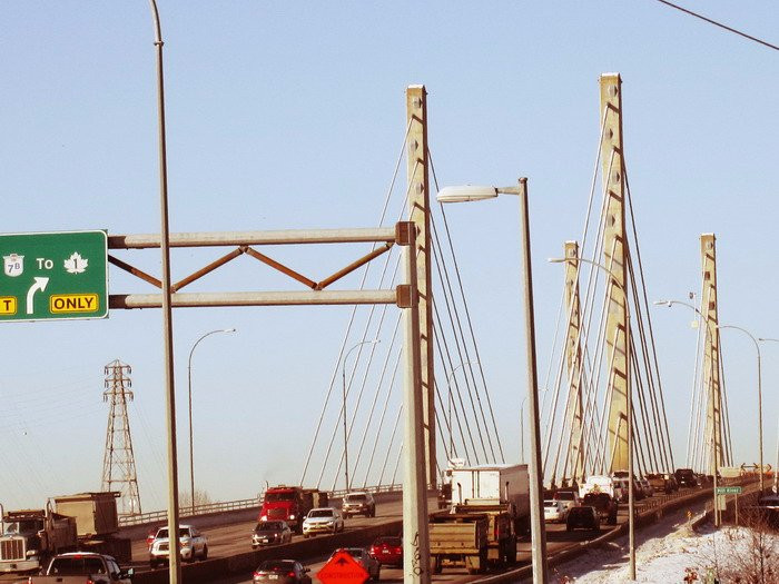 Pitt River Bridge-高贵林港必去景点