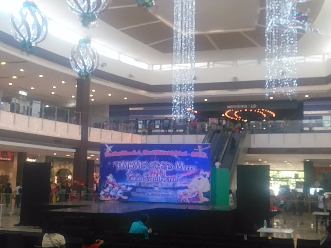 Robinsons Place Roxas-罗哈斯城必去景点