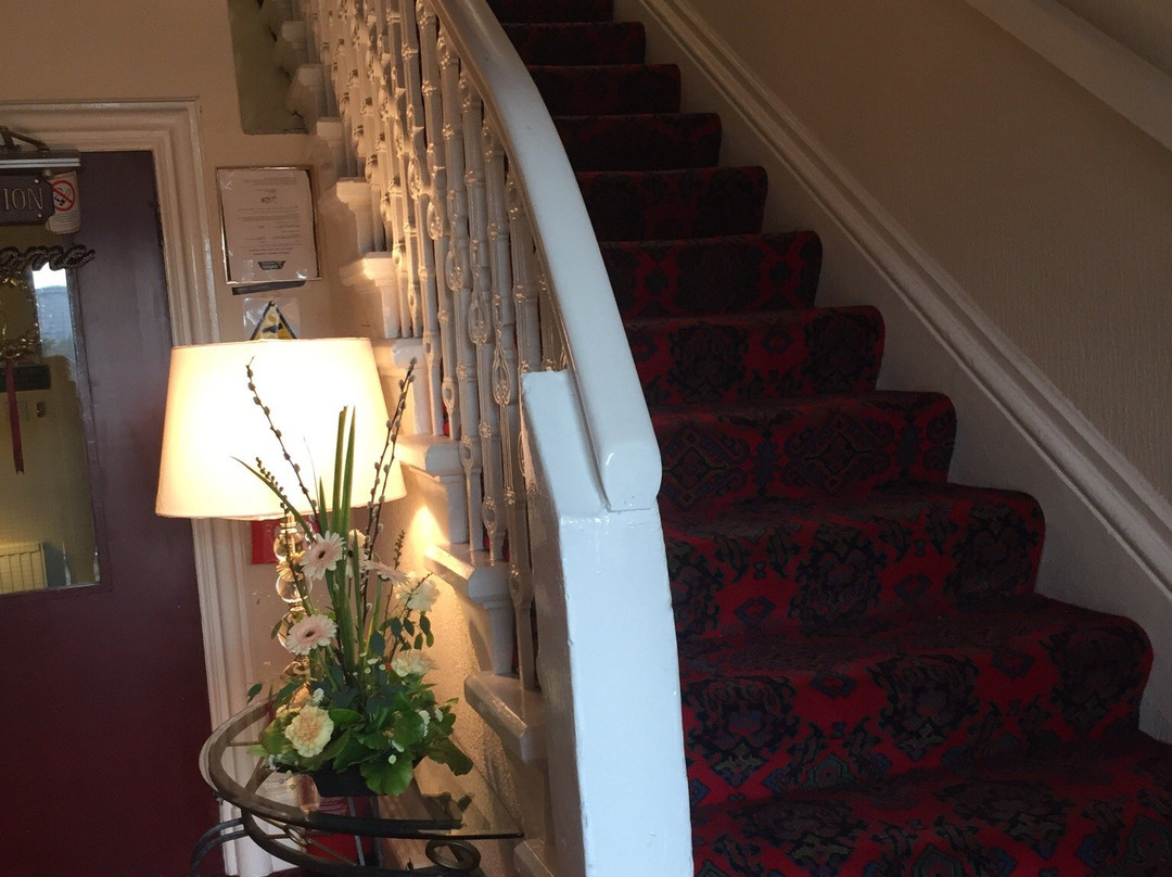 Hillcrest Guest House