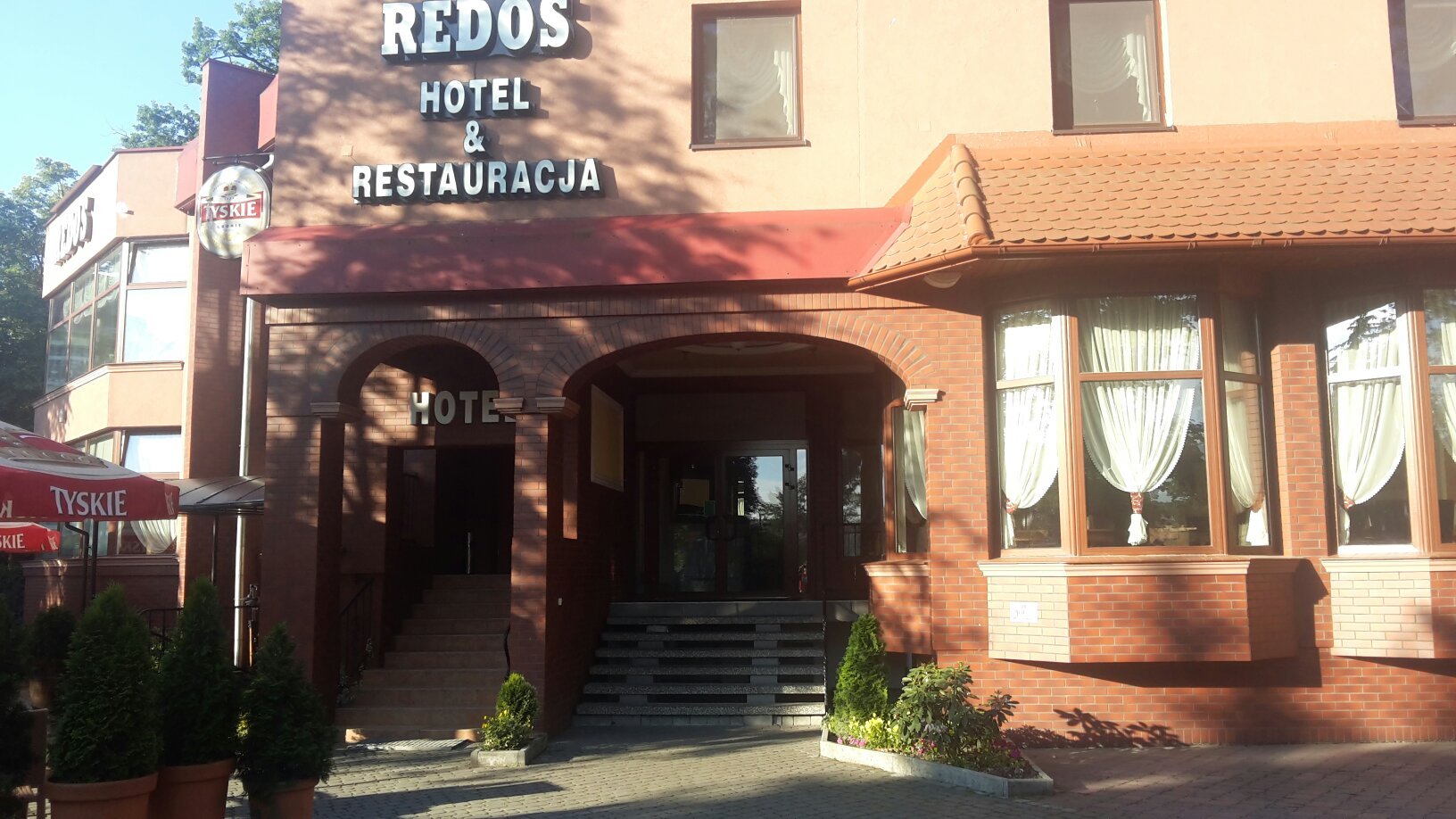Hotel & Restauracja Redos-官方