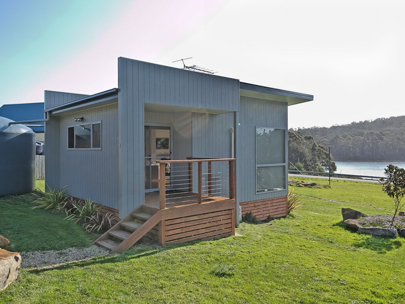 Little Norfolk Bay Bistro And Chalets