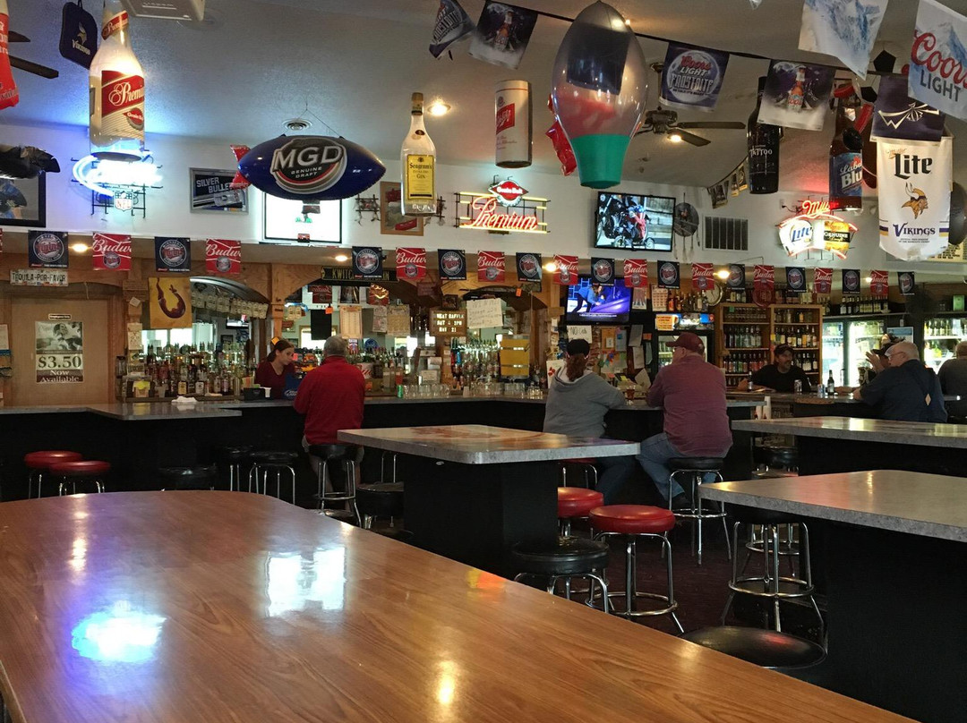 Pierz餐馆和美食-Red Rooster Bar and Grill