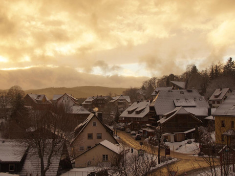 穆特泽尔酒店主图