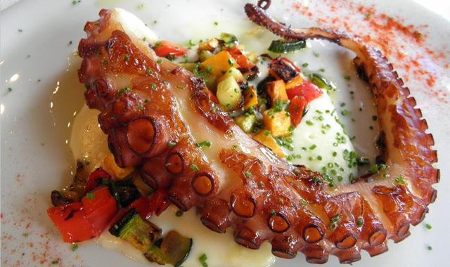 La Guancha餐馆和美食-Bar Restaurante el Saucito