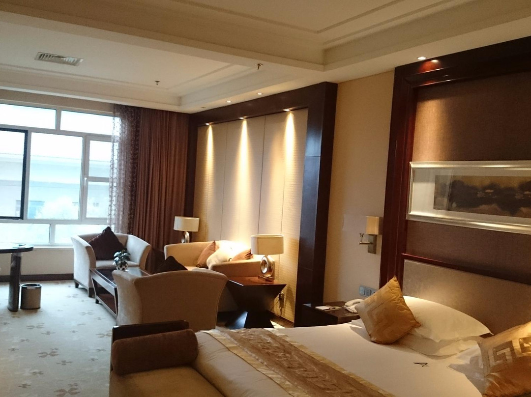 阿尔卡迪亚国际温泉酒店主图