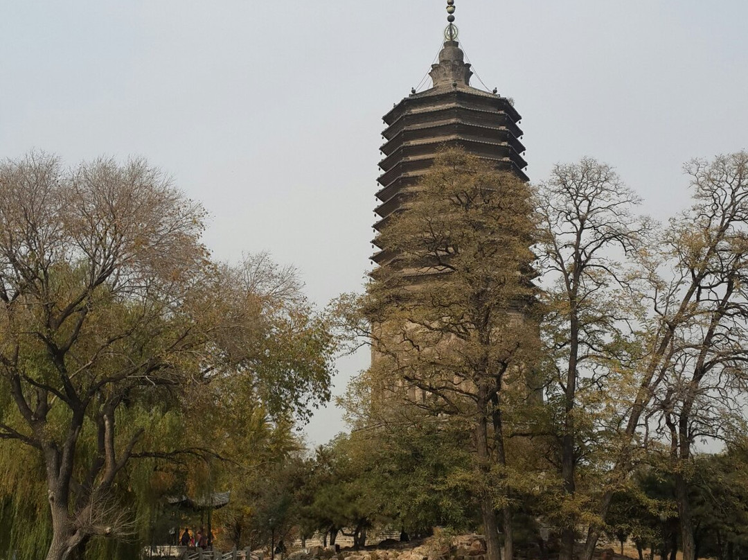 辽阳白塔公园-辽阳县必去景点