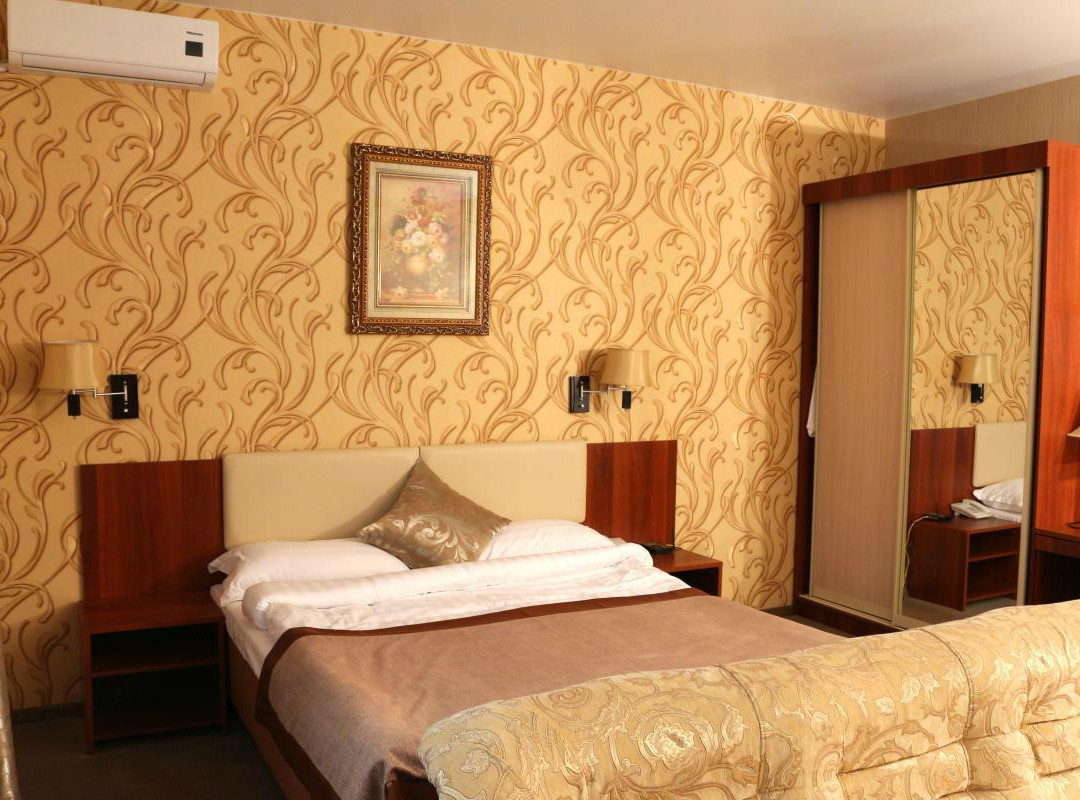 比罗比詹酒店住宿-Bira