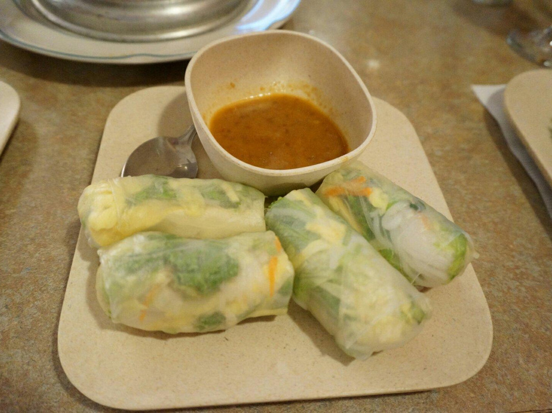 Lao Laan-Xang Restaurant