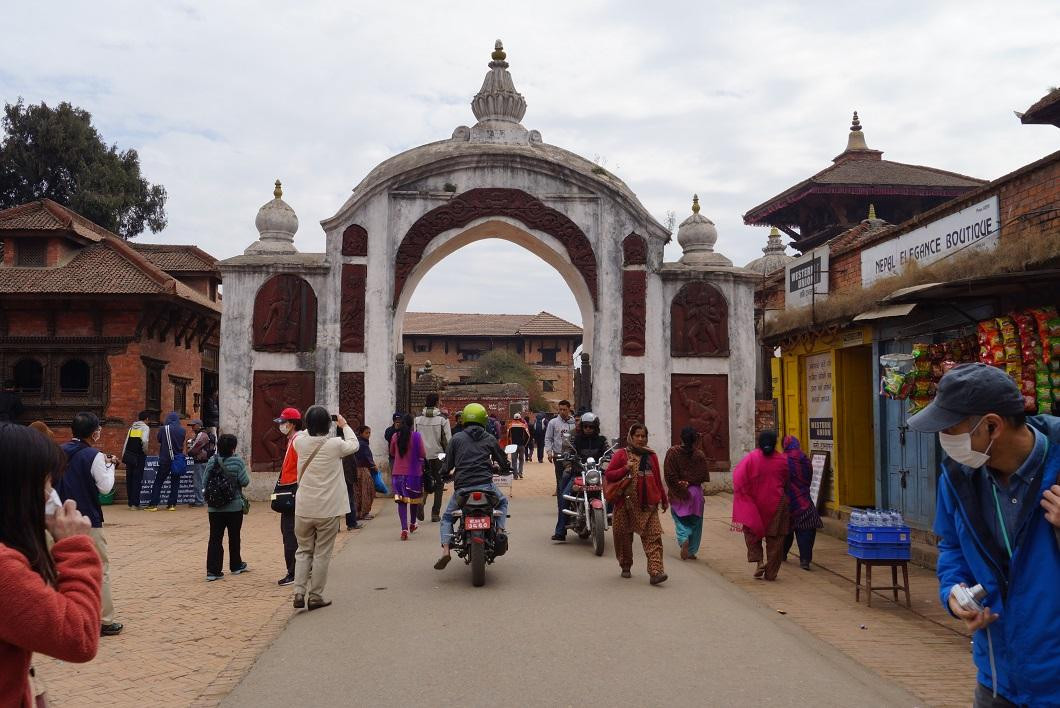 Ugrachandi and Bhairav Statues-巴克塔布必去景点
