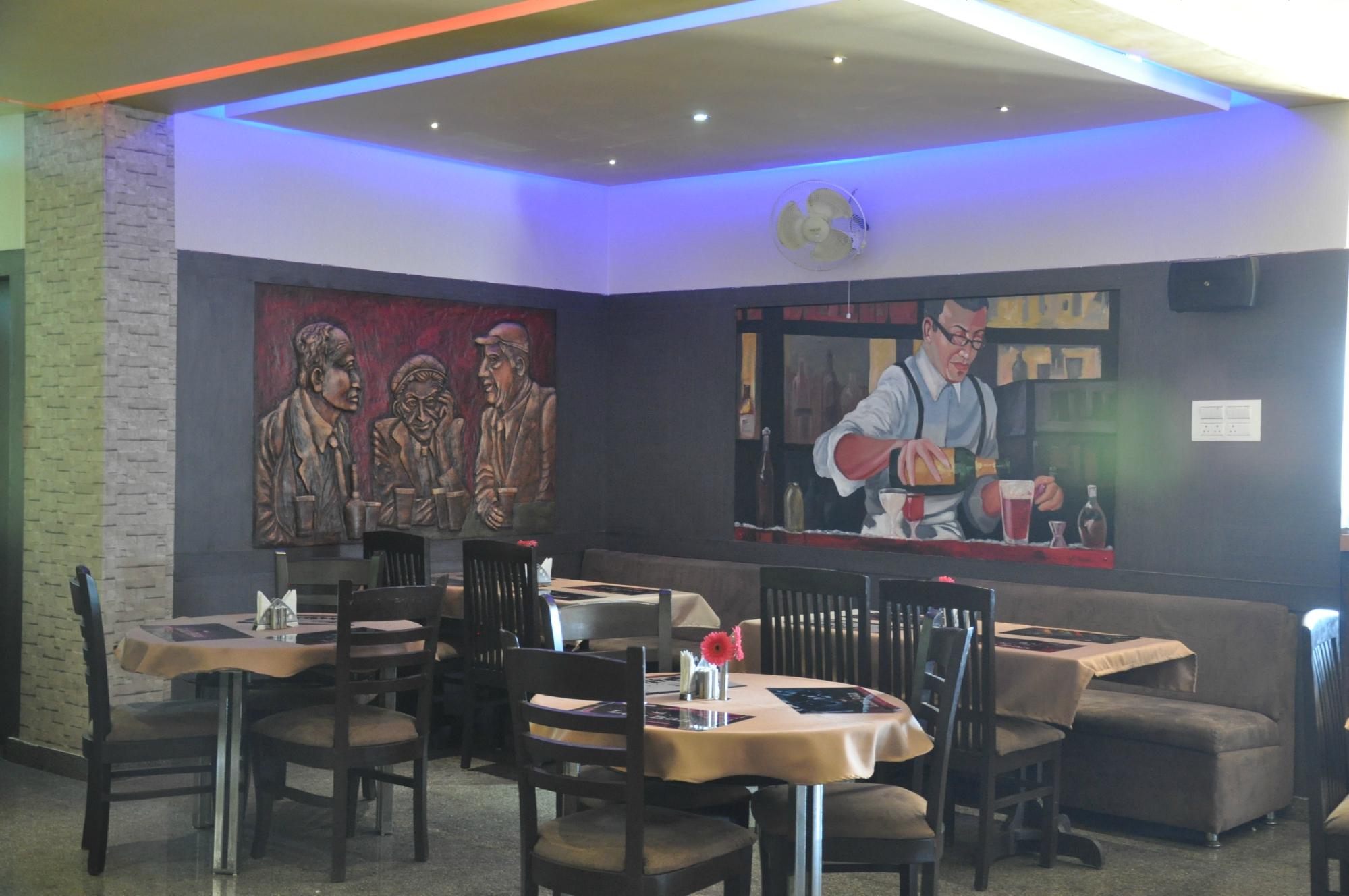 Laabaa, Family Restaurant & Lounge Bar-餐饮