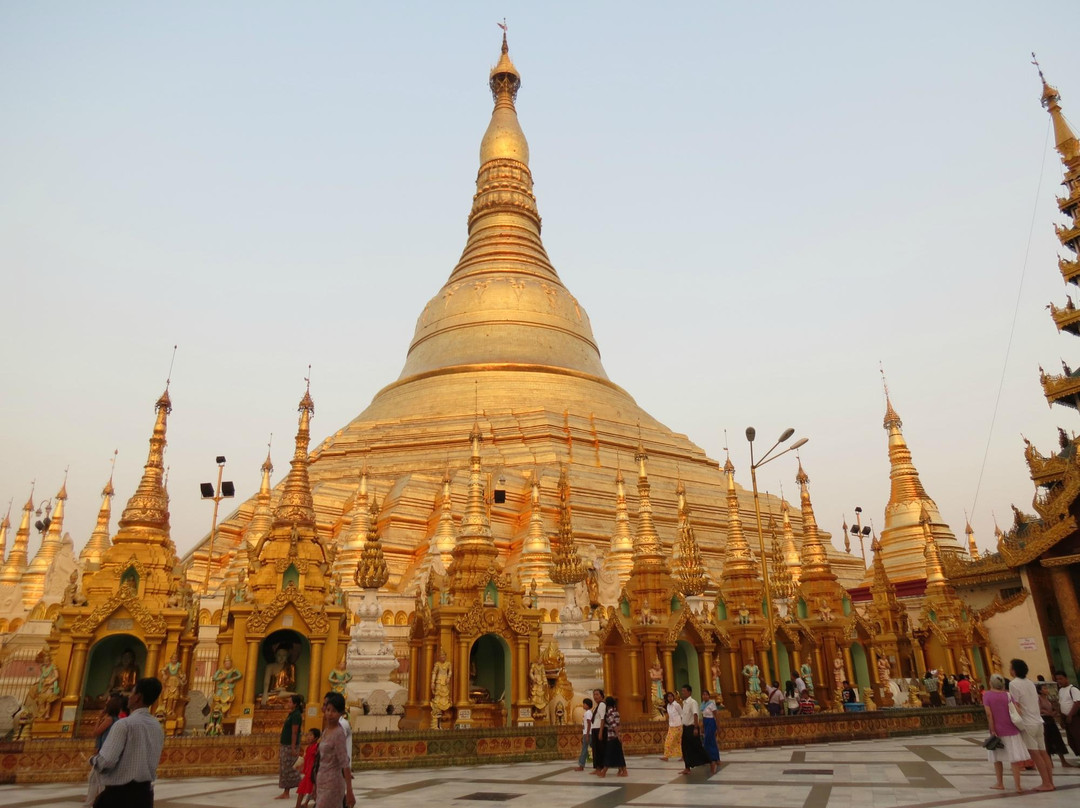 瑞光大金塔-仰光必去景点