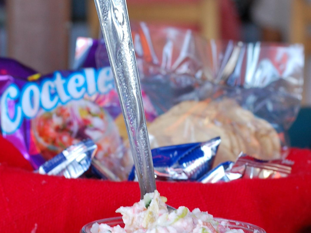 拉巴拉德纳维达餐馆和美食-El Manglito