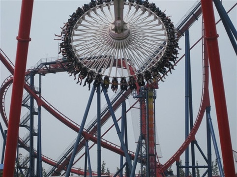 上海欢乐谷-上海市必去景点