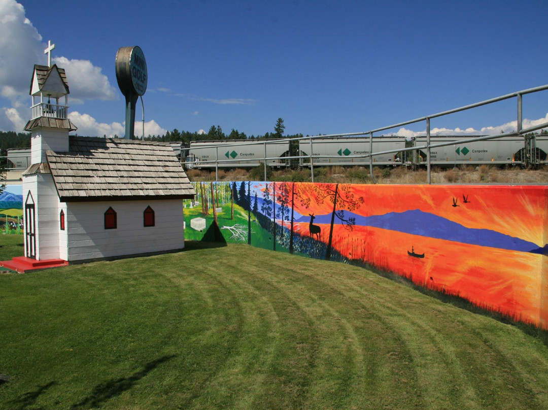 Elizabeth Lake Lodge Mini Golf景点图片