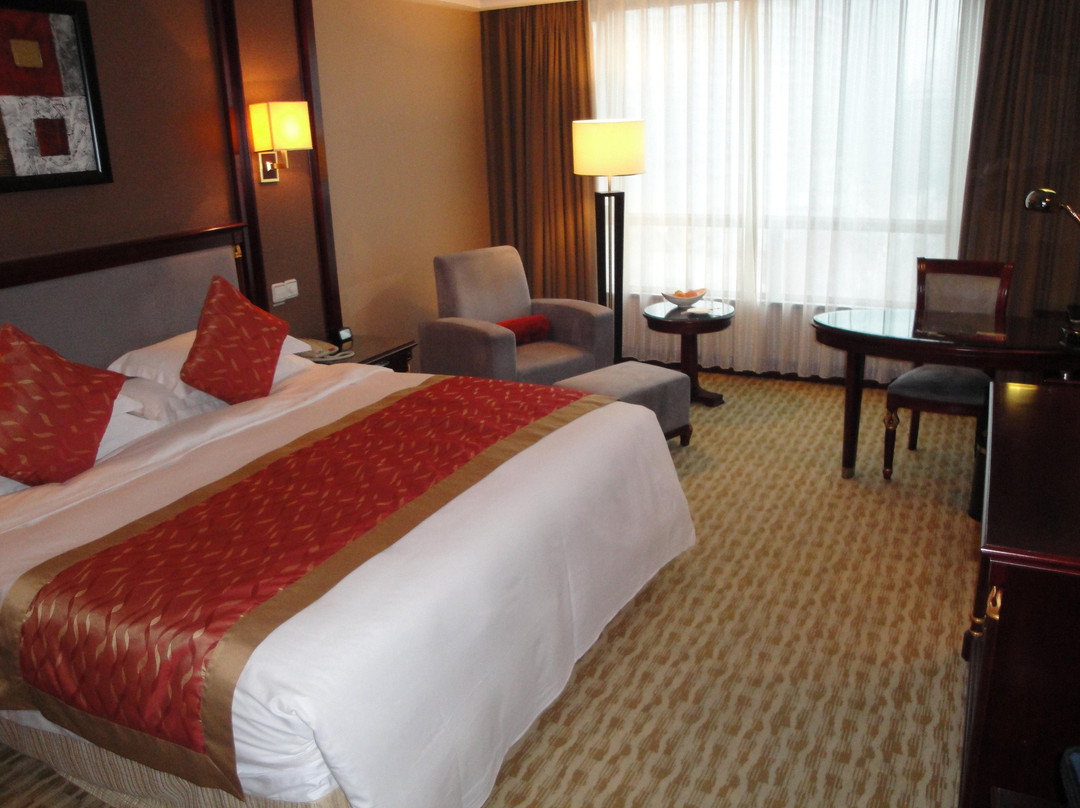 宁波凯洲皇冠假日酒店主图