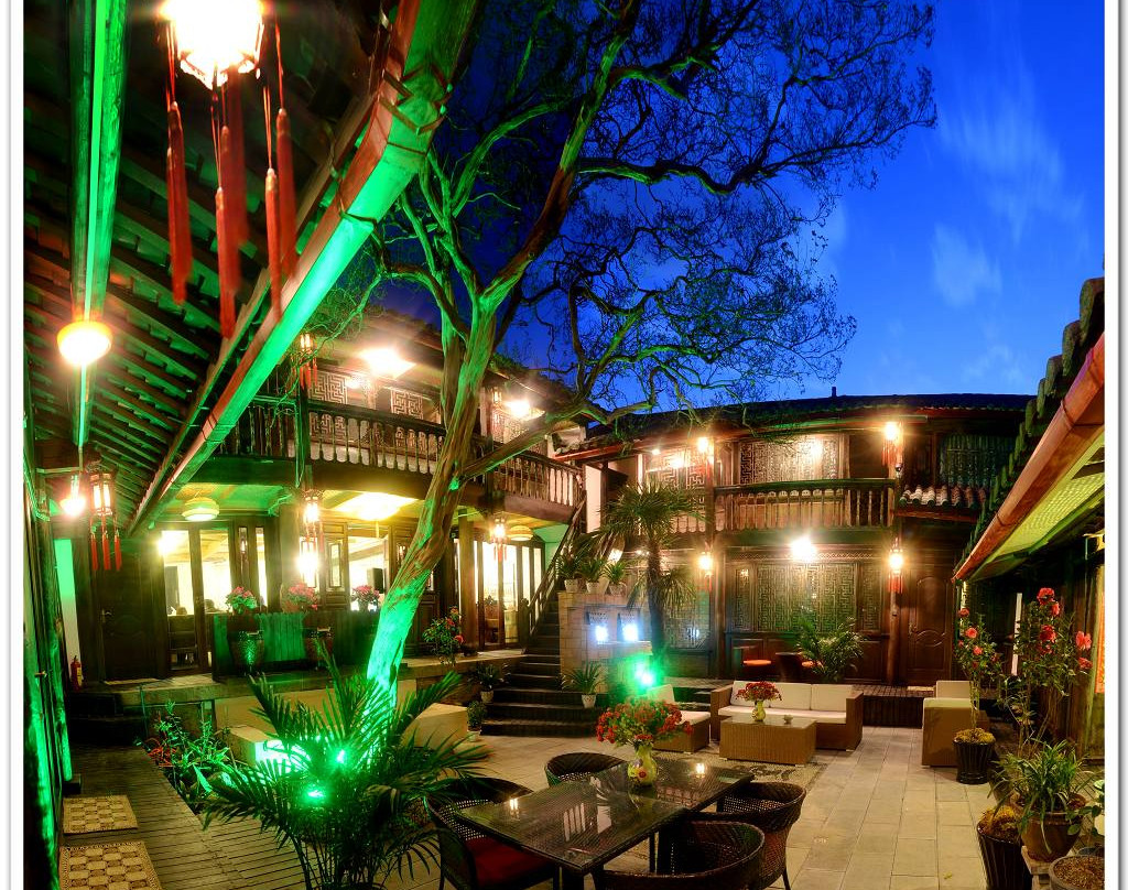 丽江春水堂温泉客栈主图