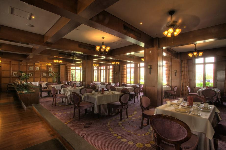 宁夏沙湖假日酒店主图