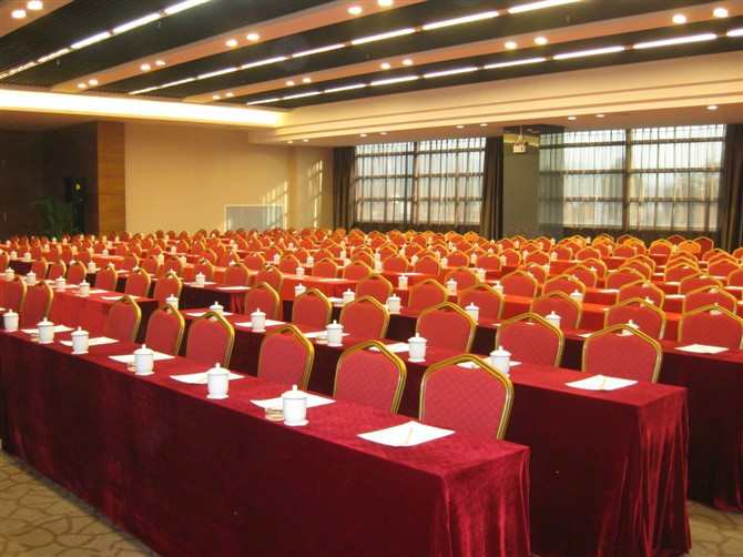 朗曼国际大酒店主图