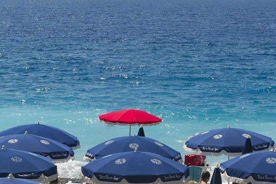 蓝滩-尼斯必去景点