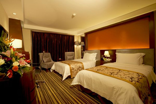 成都礼顿酒店主图