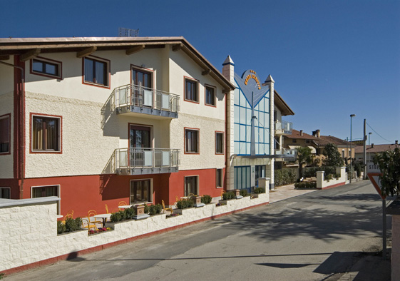 Hotel Ceretto-官方