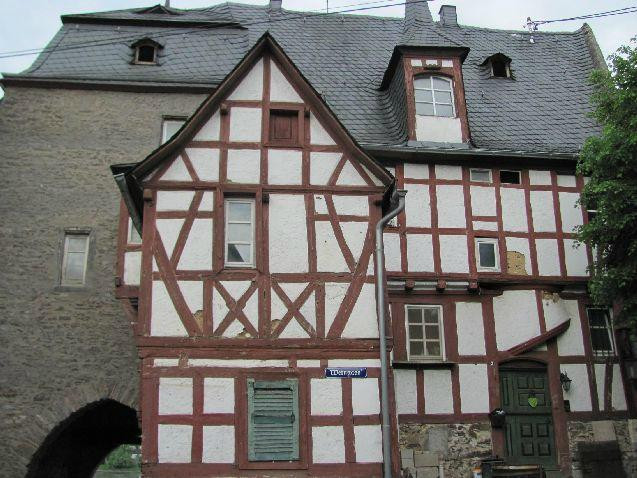 Deutsches Haus-Rhens必去景点