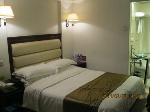 西安皇城海航酒店（钟鼓楼回民街店）主图