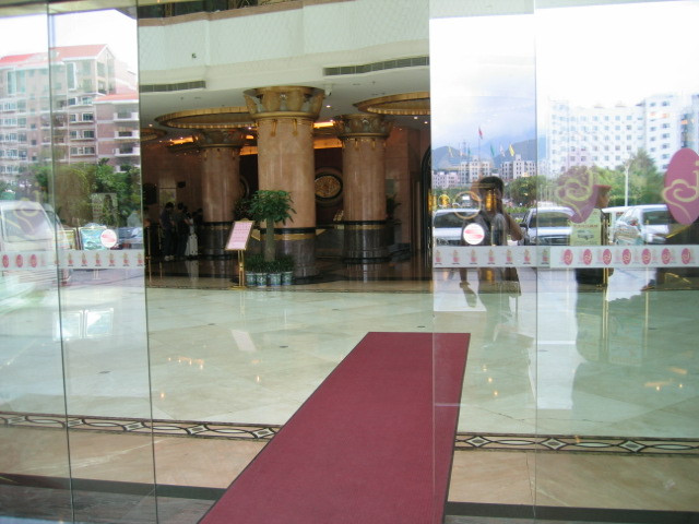 深圳君逸国际酒店（横岗四联地铁站店）主图