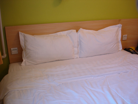 7天优品·哈尔滨中央大街店主图