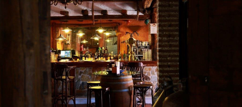阿罗约莫利诺斯餐馆和美食-Restaurante Kercus