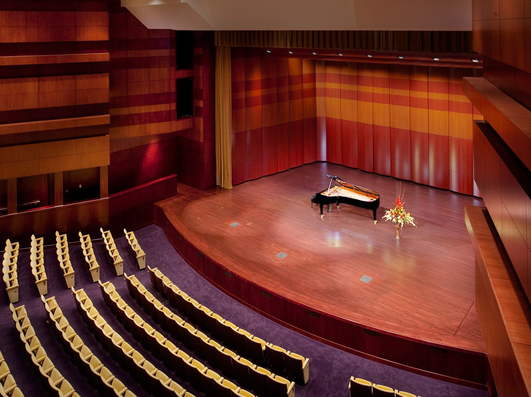 Armstrong Auditorium景点图片