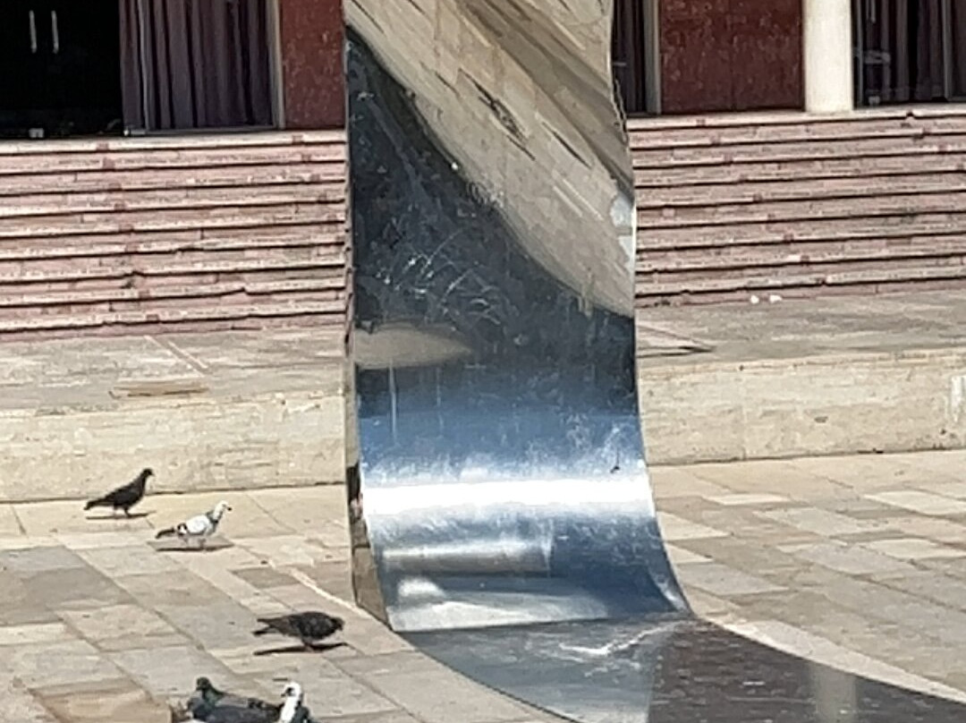 Town Square - Sheshi Liria - Plac-杜勒斯必去景点