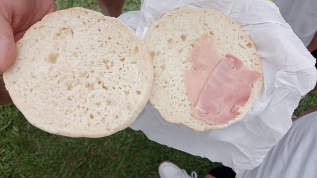 本胡尔塔雷佩德雷拉-餐饮