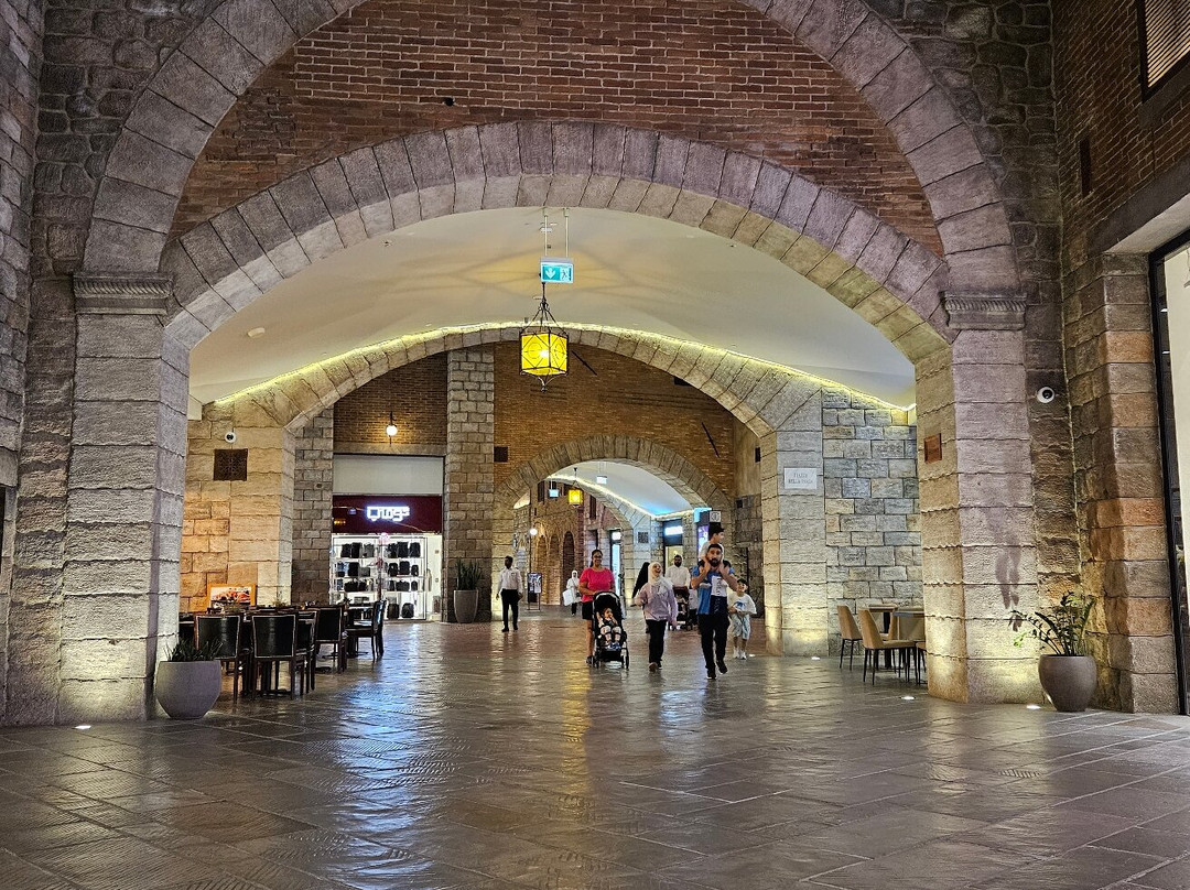 The Outlet Village景点图片