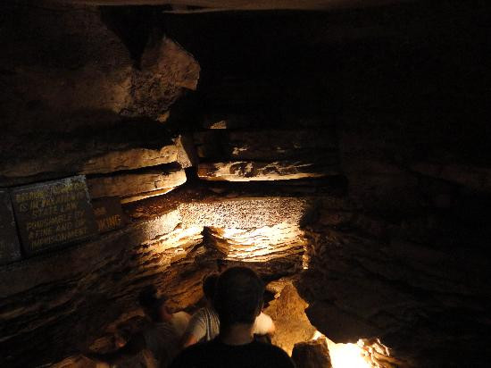 Talking Rocks Cavern-Branson West必去景点