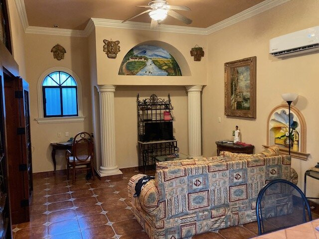 Loro de Oro Inn主图