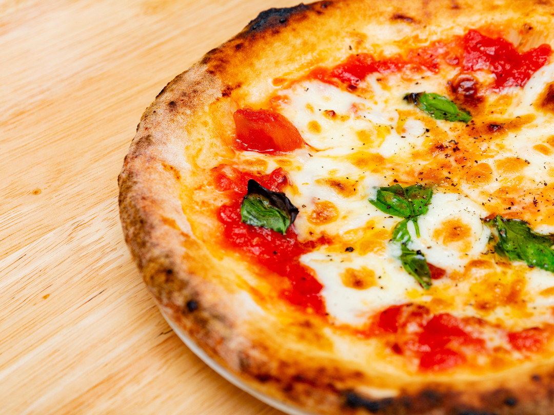 チイナ邸 窯焼きピザとイタリア料理のカジュアルレストラン 岸和田・和泉店