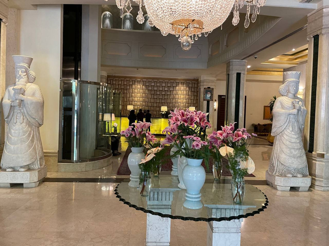 Espinas International Hotel, At The Boulevard主图