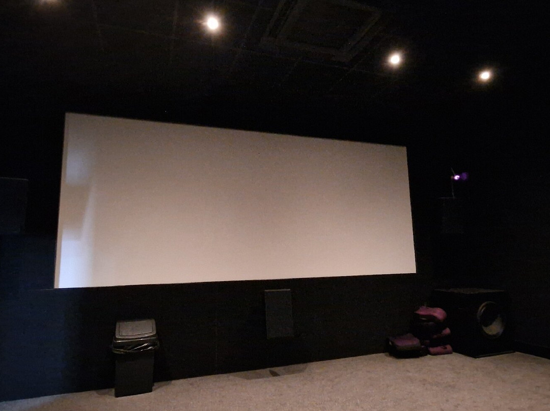 Jam Jar Cinema-惠特利湾必去景点