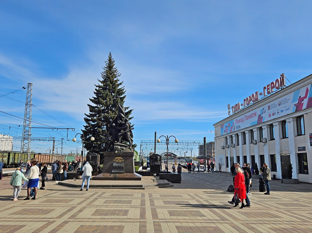 Monument to Defenders of Hero-Town Tula-图拉必去景点