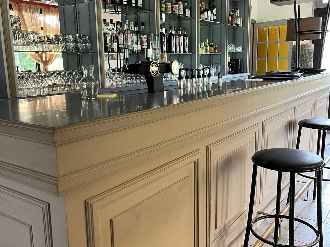 Le Sainte-Helene主图