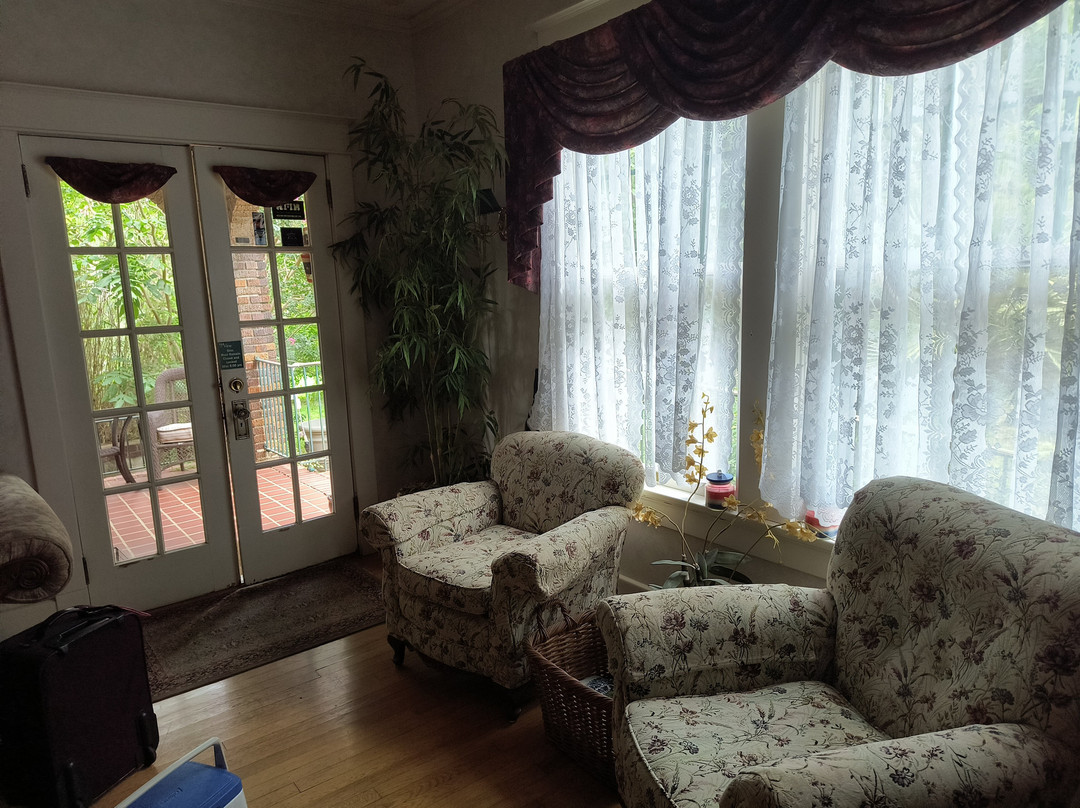 Far View Bed & Breakfast Estate主图