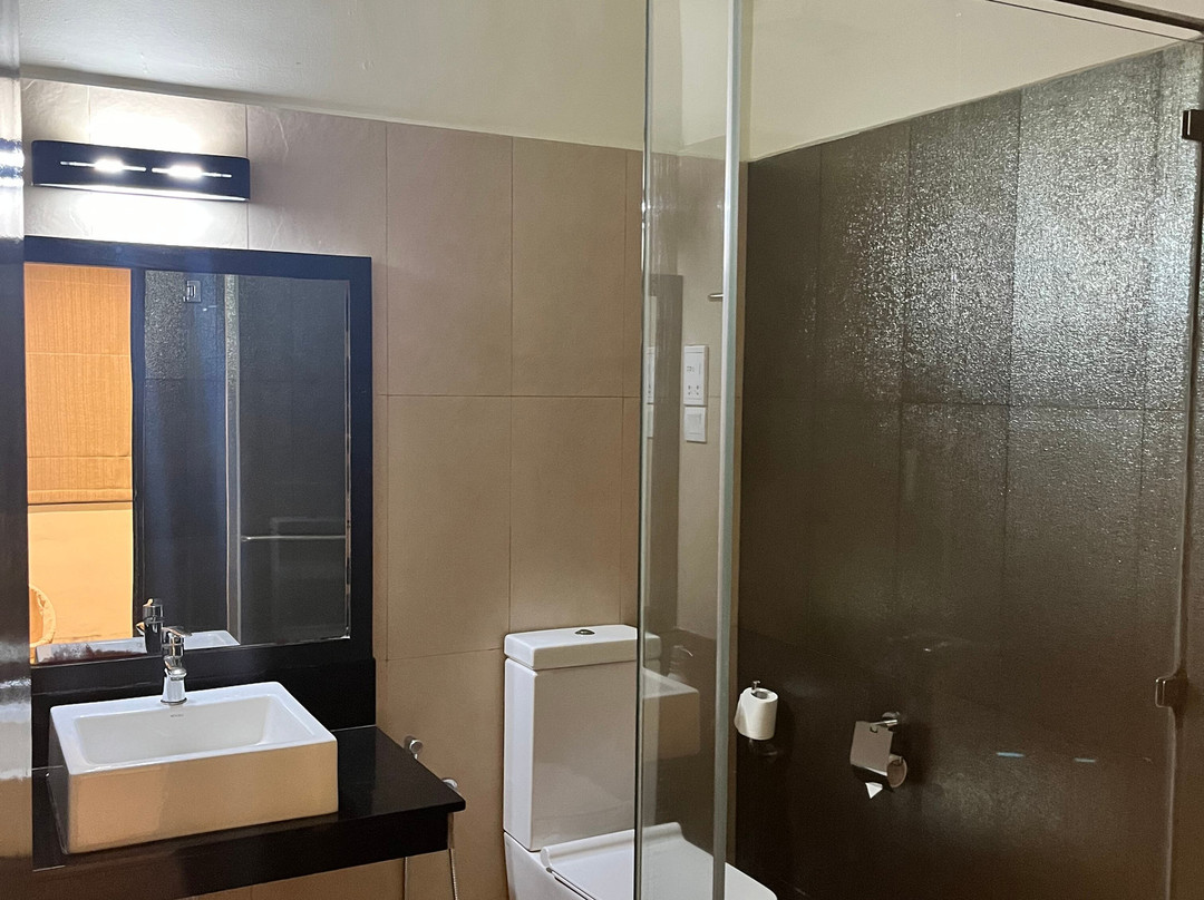 锡吉里耶酒店主图