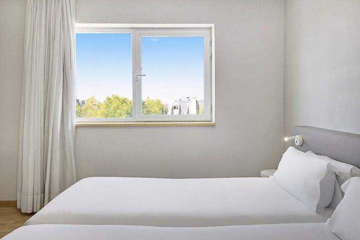 拉斯洛萨旅行酒店主图