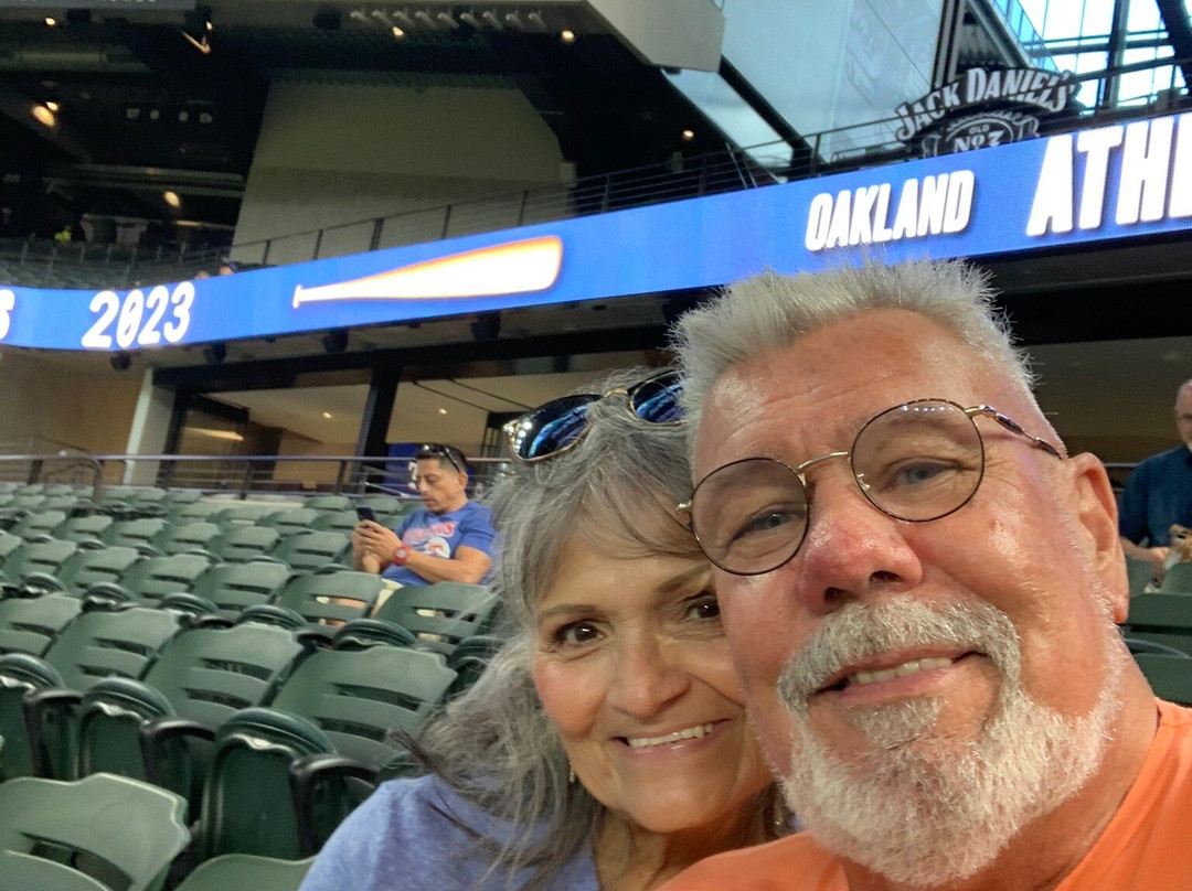 La Quinta Inn & Suites By Wyndham Arlington North 6 Flags Dr主图