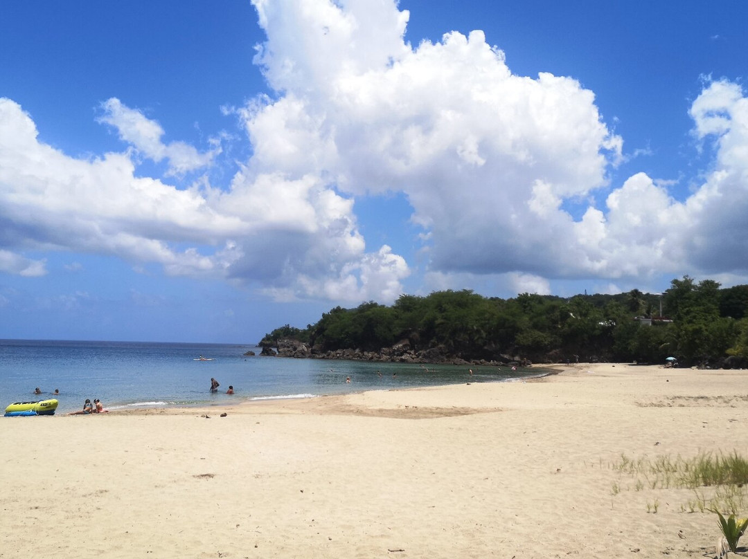 Plage Leroux-Deshaies必去景点