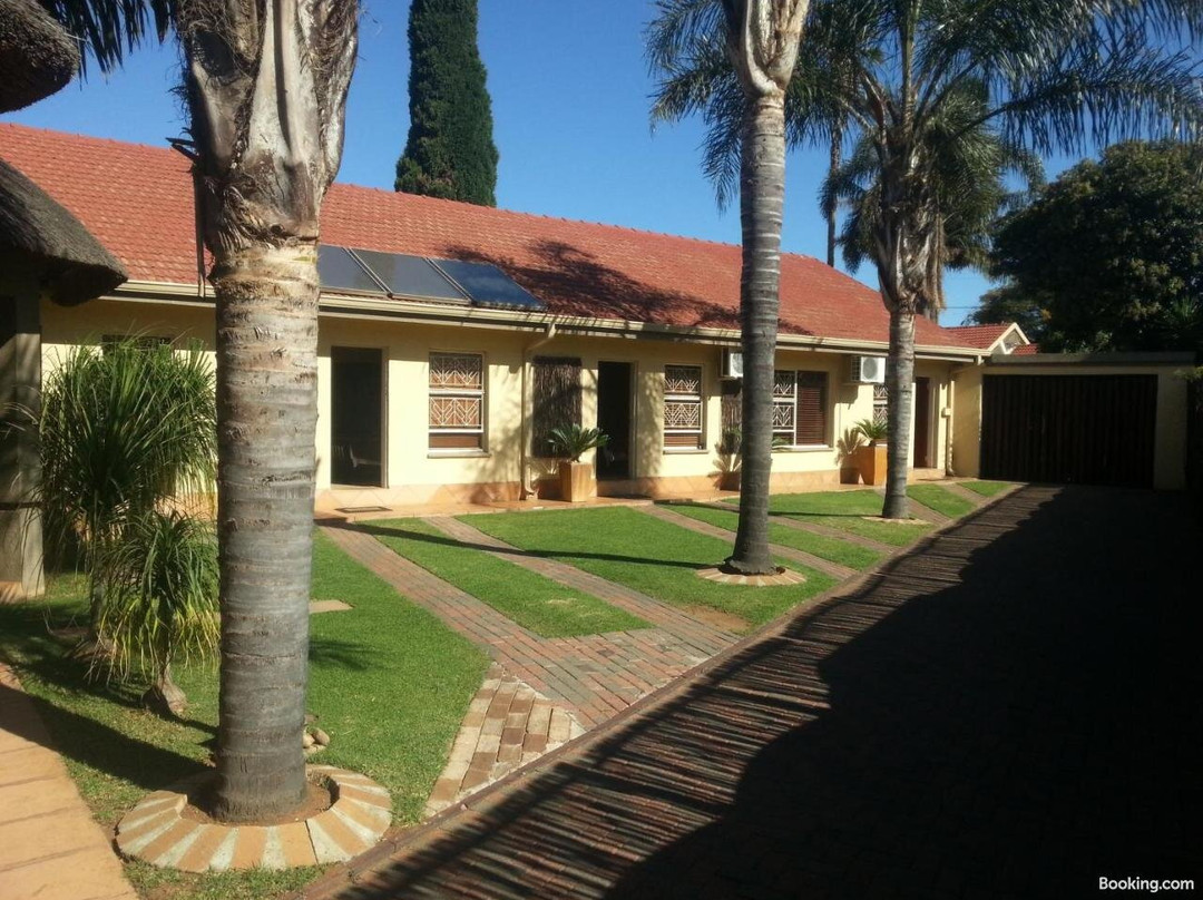 Big "5" Guesthouse主图