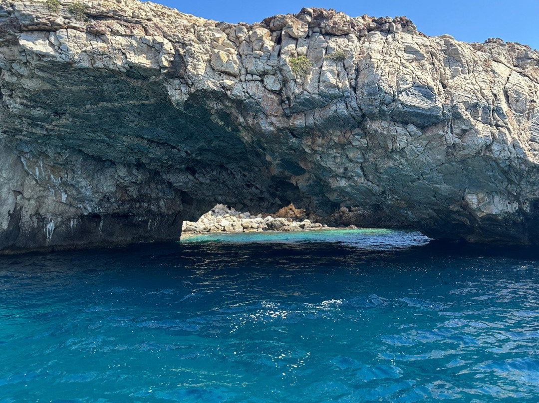 Rofos Boat Tours-Aliki必去景点