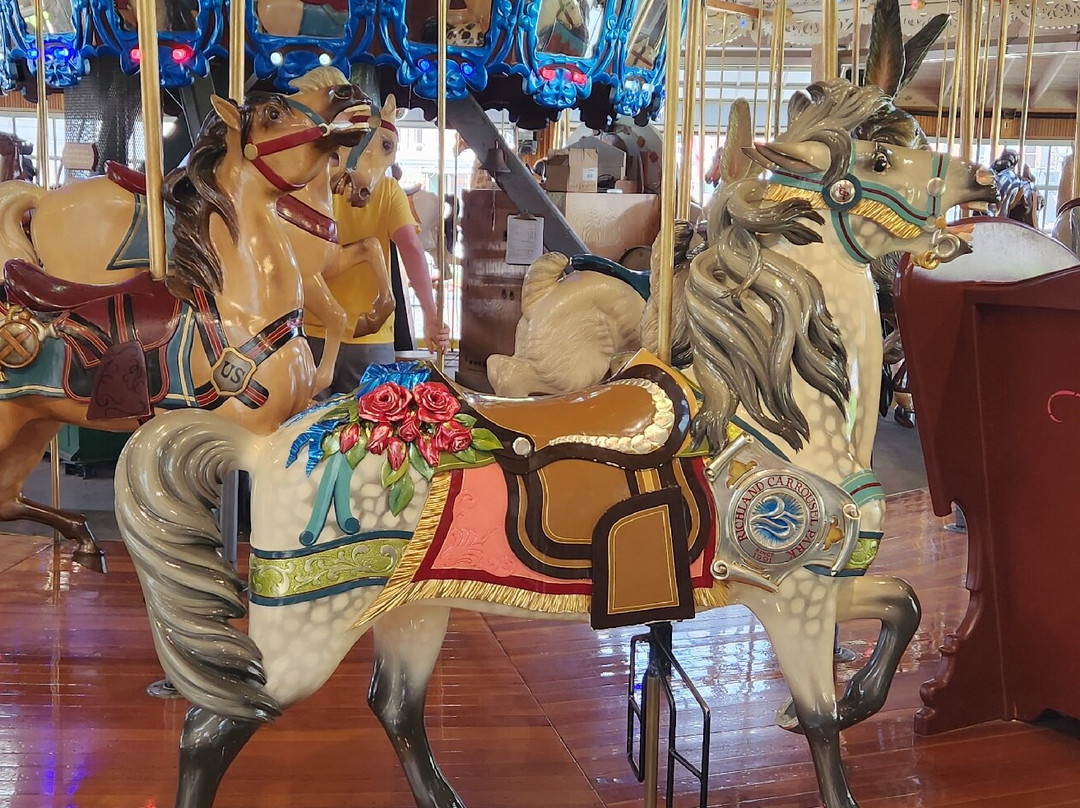Richland Carrousel Park景点图片