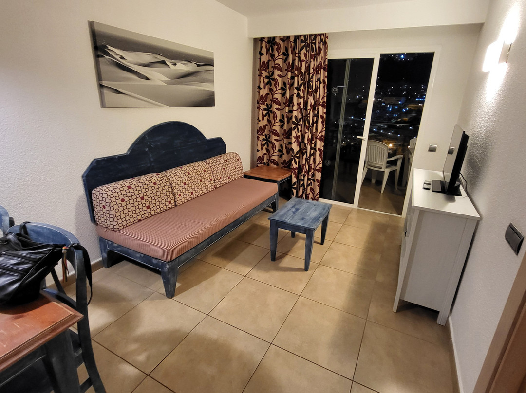 Apartamentos Cabau Cala Nova主图